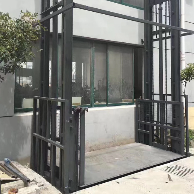 三更罗镇5吨室外升降货梯
